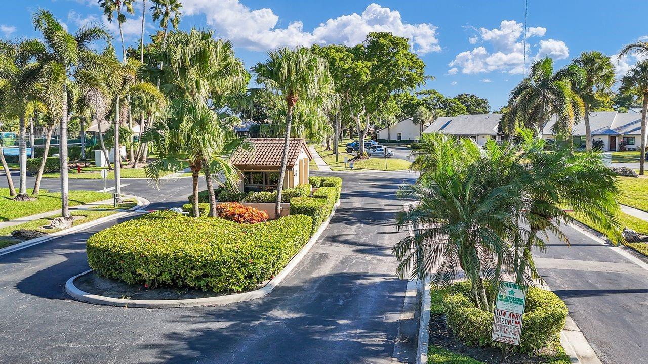 Boca Glades - Residential