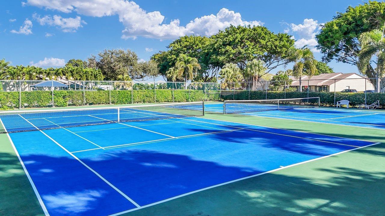 Boca Glades - Residential