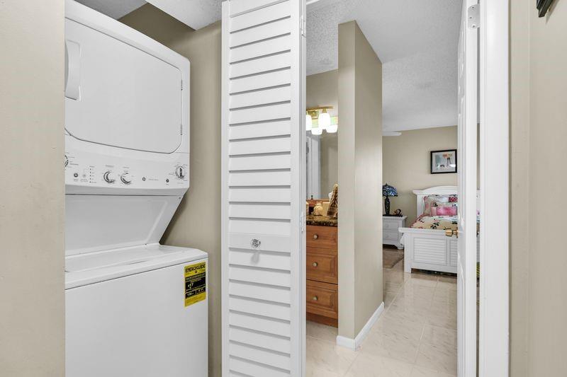 Boca Glades - Residential