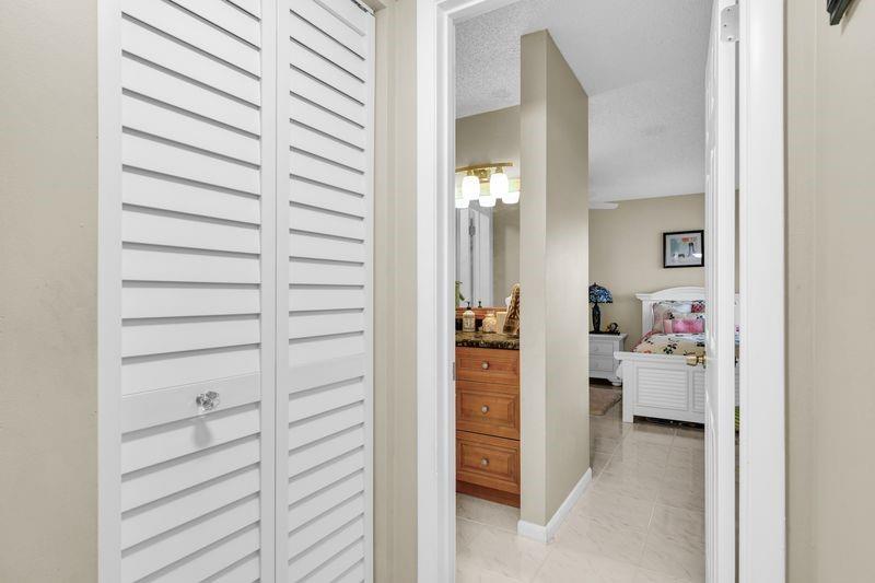 Boca Glades - Residential