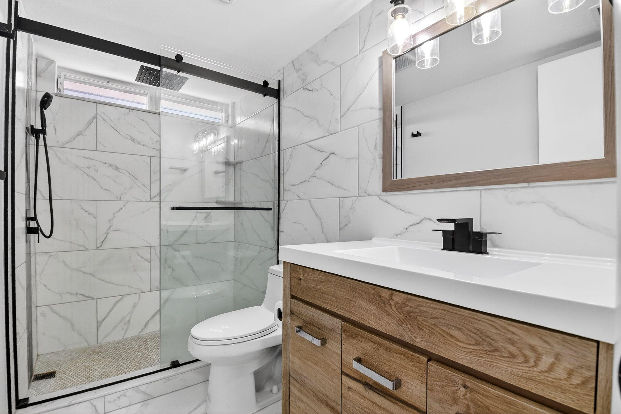 VILLAGE ROYALE GREENTREE CONDO - Residential