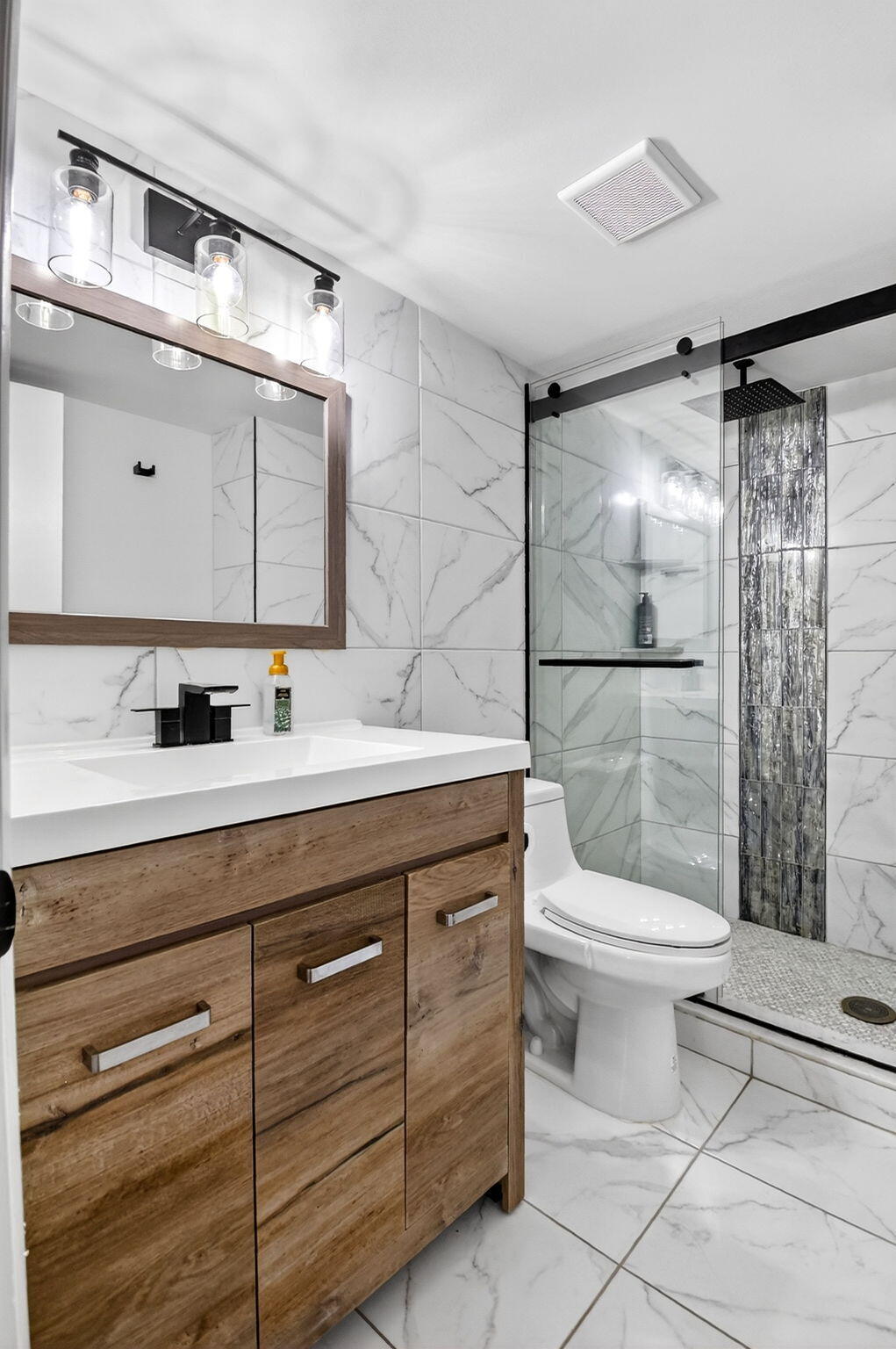 VILLAGE ROYALE GREENTREE CONDO - Residential