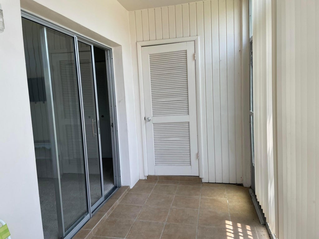 Photo of 88 CROOKED TREE Lane #105, Vero Beach, FL 32962 (MLS # B26067606)