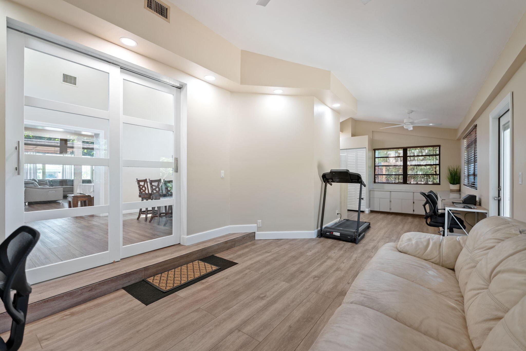 SILVER SHORES SEC OF LAUDERDALE - Residential