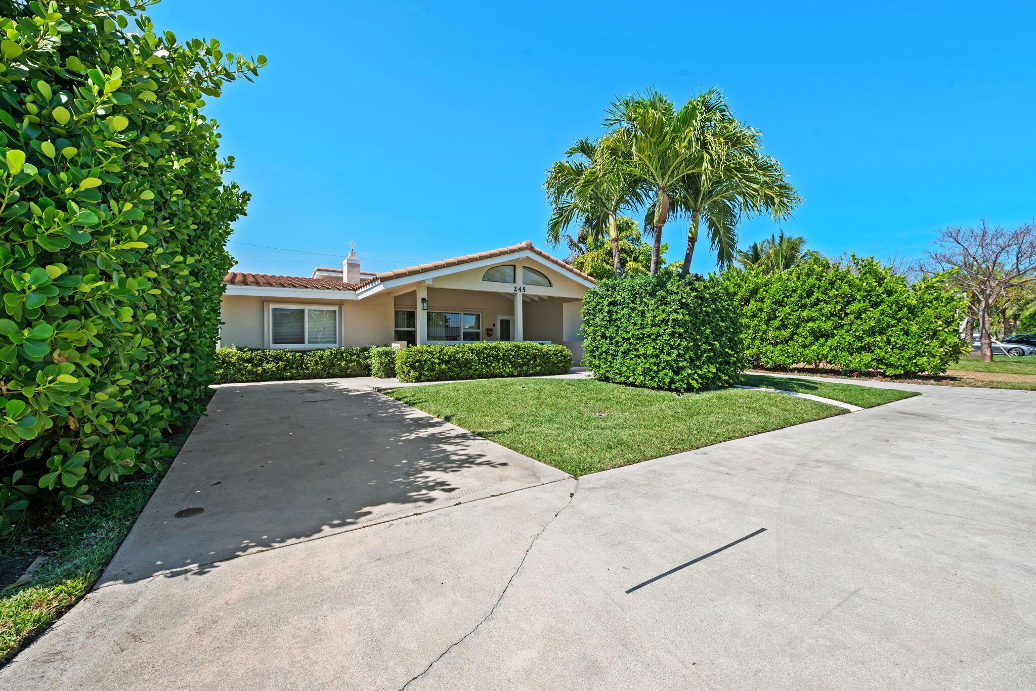 245 Avalon Avenue