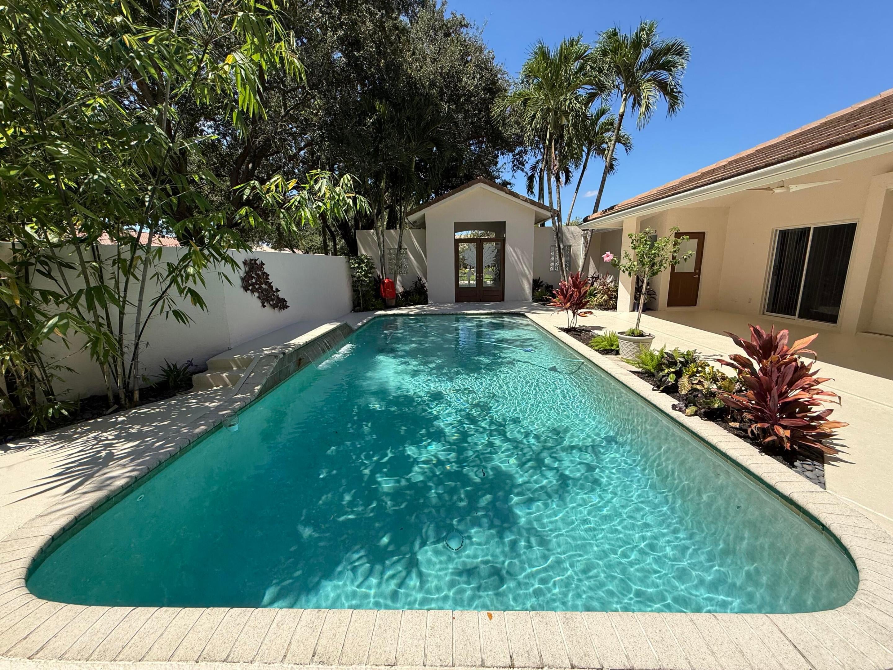 5705 NW 100th Terrace