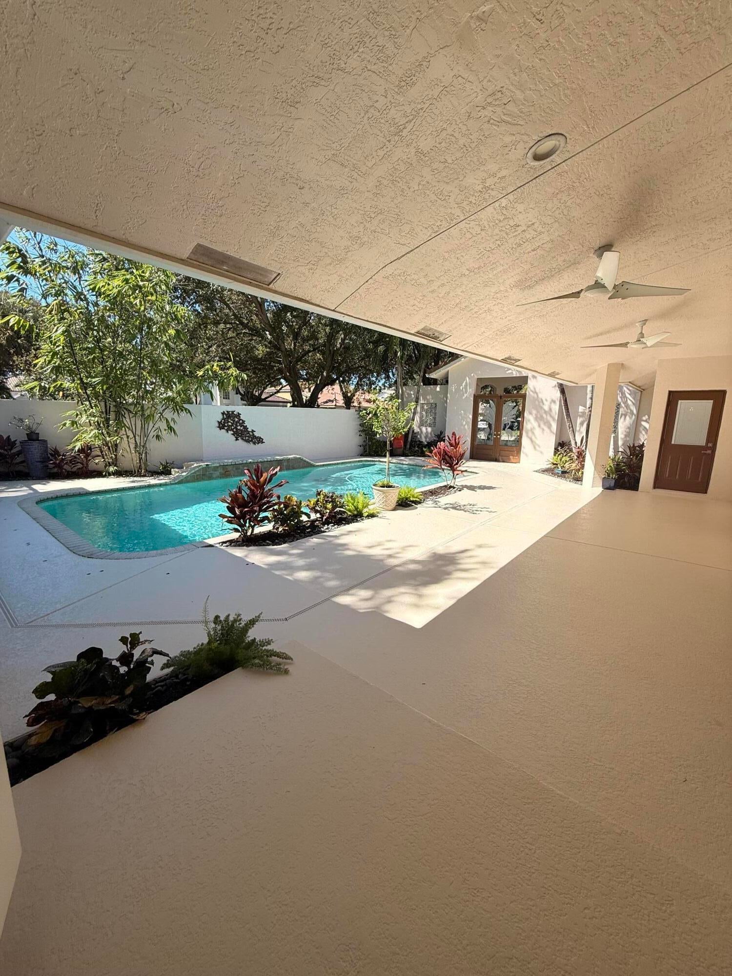 5705 NW 100th Terrace