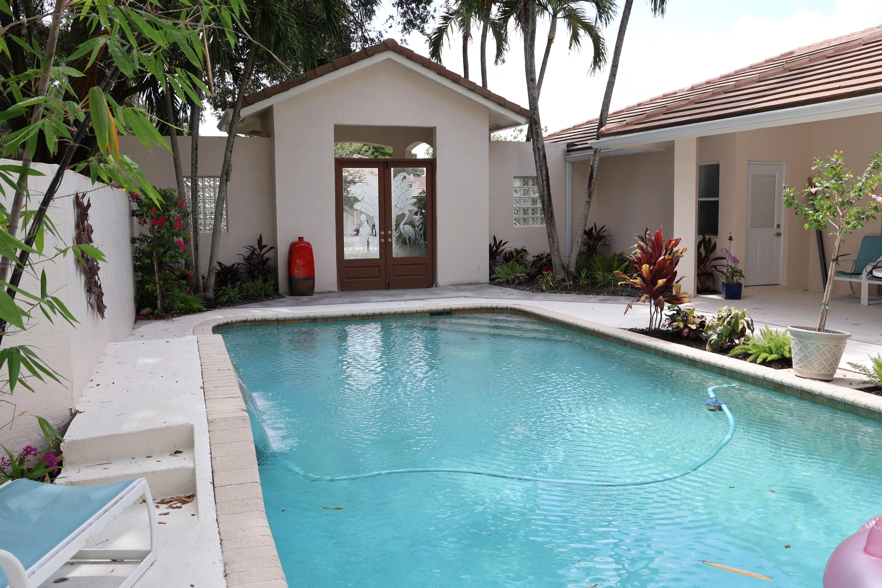 5705 NW 100th Terrace