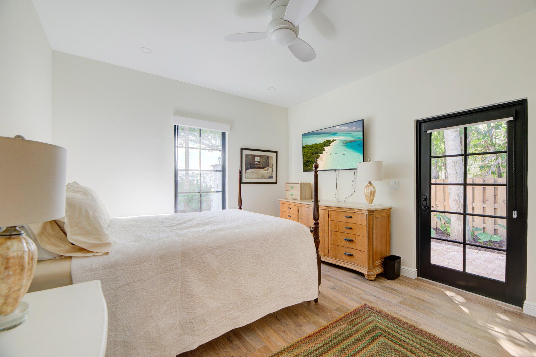 DELRAY TOWN OF - Residential Lease