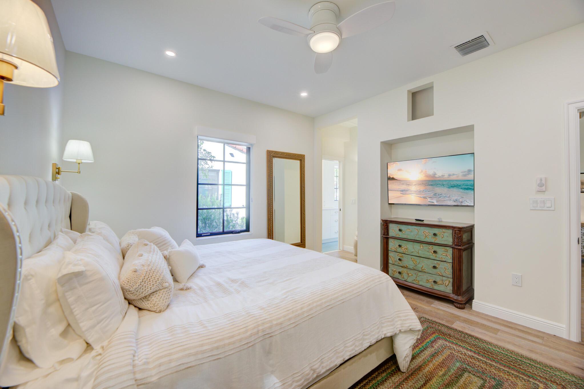 DELRAY TOWN OF - Residential Lease