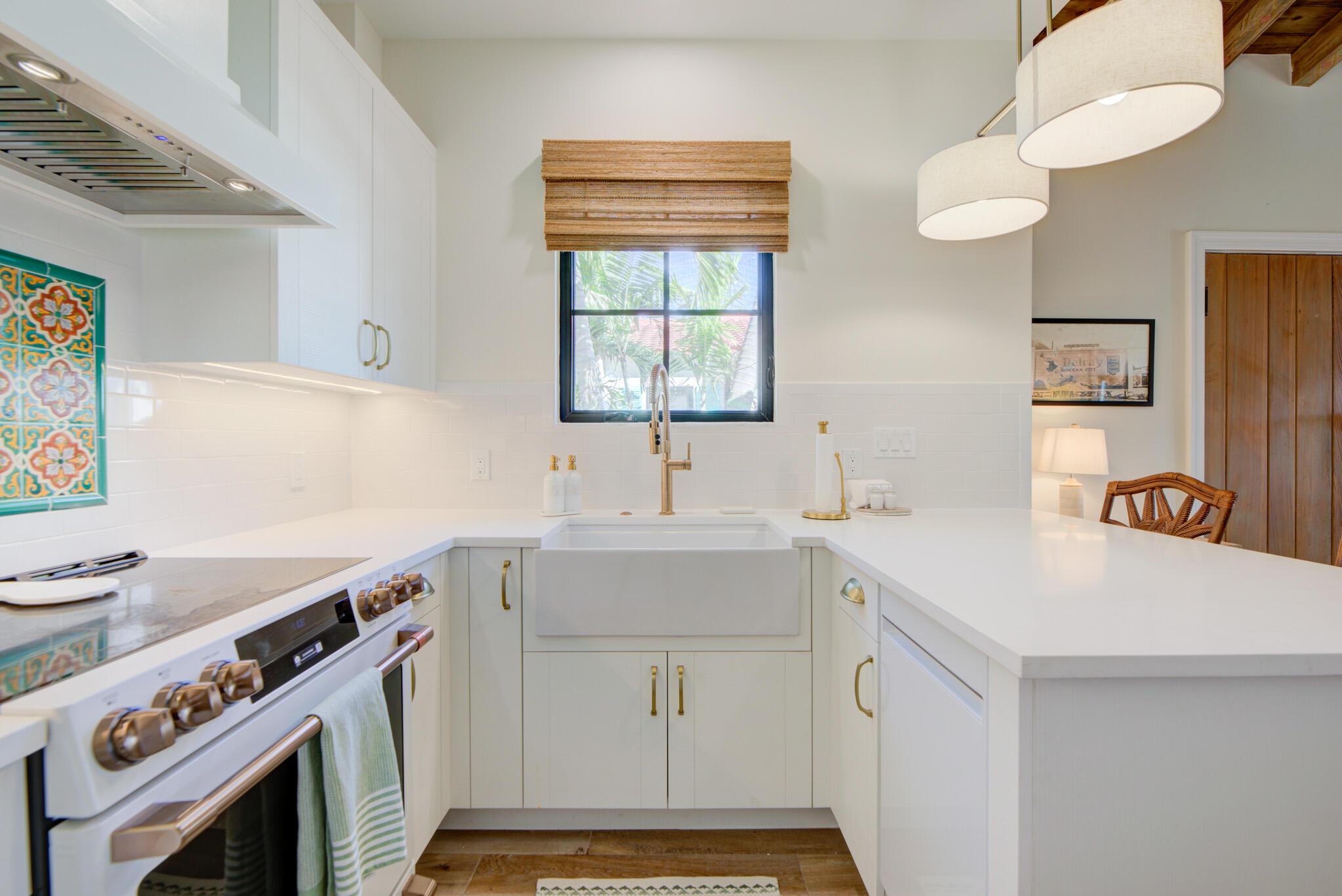 DELRAY TOWN OF - Residential Lease