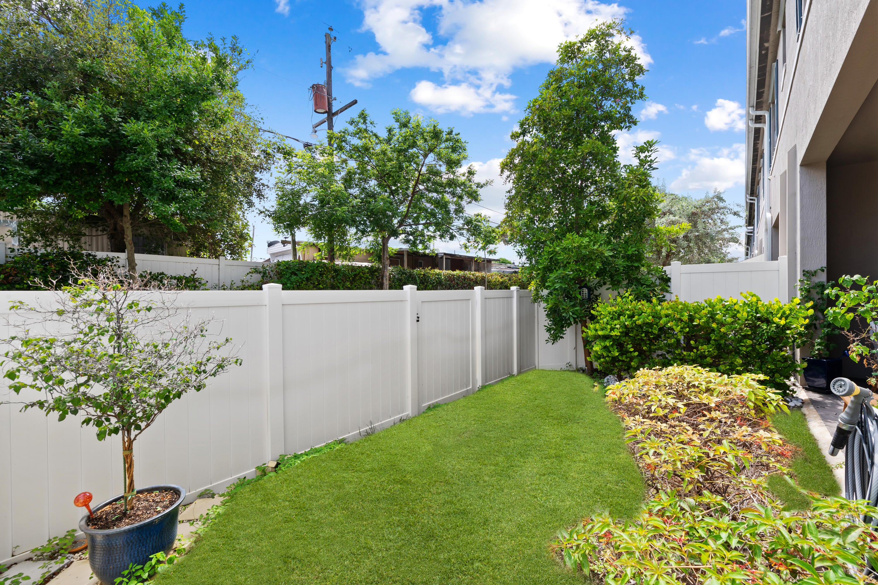 149 Bandol Street