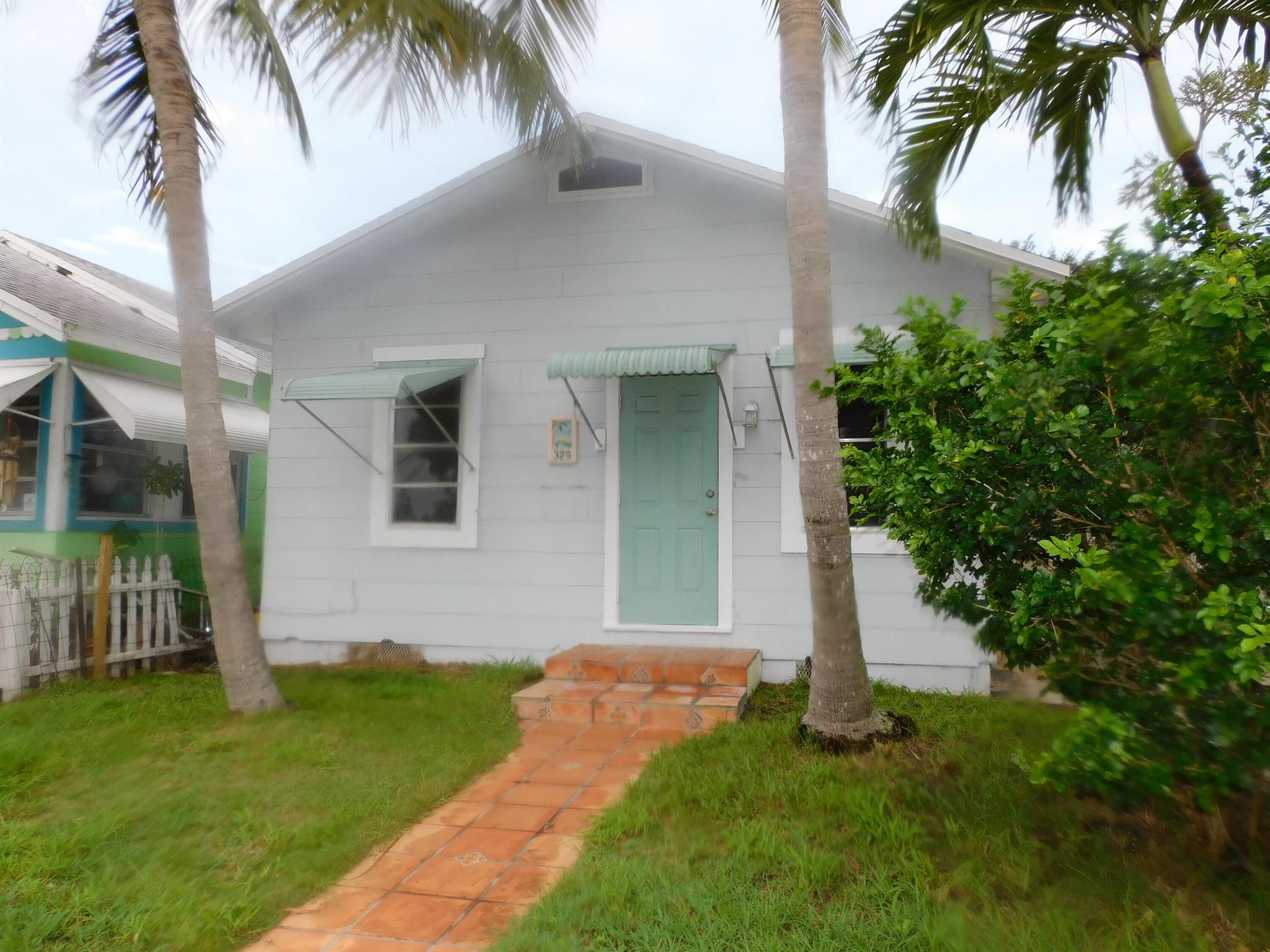 Welcome home to your newly remodeled cottage in Lake Worth Beach! This 2 bedroom 1 bathroom cottage is ready for its new tenants. This SFH has newly refurbished floors, freshly painted, new appliances, brand new bathroom vanity with white subway tile accents, tankless hot water heater and brand new kitchen appliances. It has 2 decks for outdoor enjoyment and entertaining. Comes with a single car garage included with the home. Spot for 1 car parking in the back of property. Washer and dryer outhouse. This cottage is 3 blocks from downtown Lake Worth Beach's nightlife, restaurants and bars. Walkable to Bryant Park and the beach! Come see what Lake Worth Beach Living is all about!