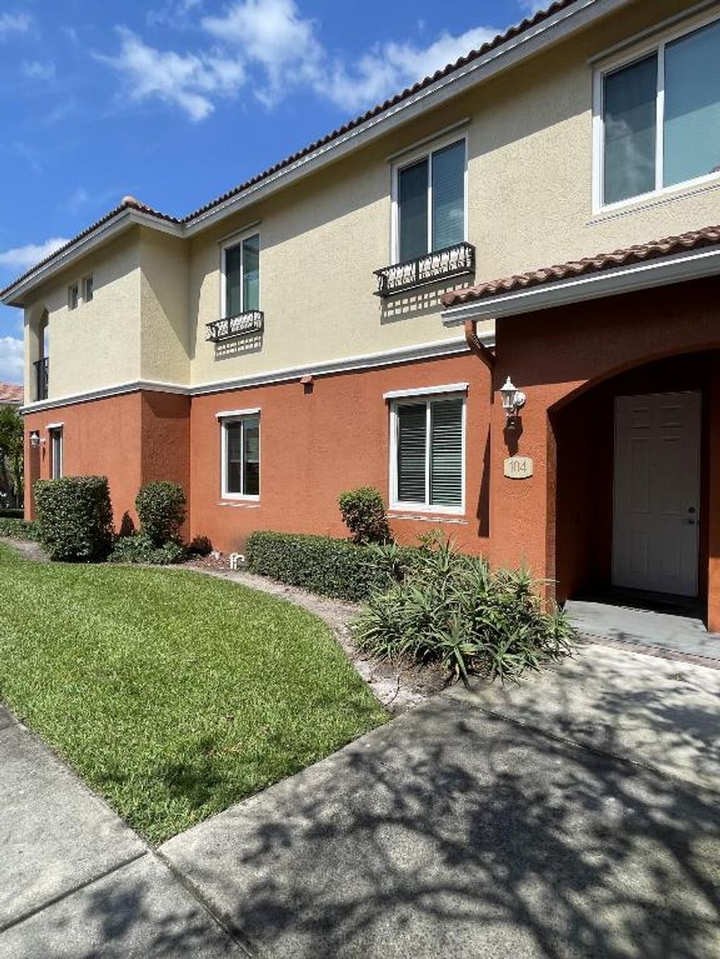 Photo of 49 SE Sedona Circle #104, Stuart, FL 34994 (MLS # R10985103)