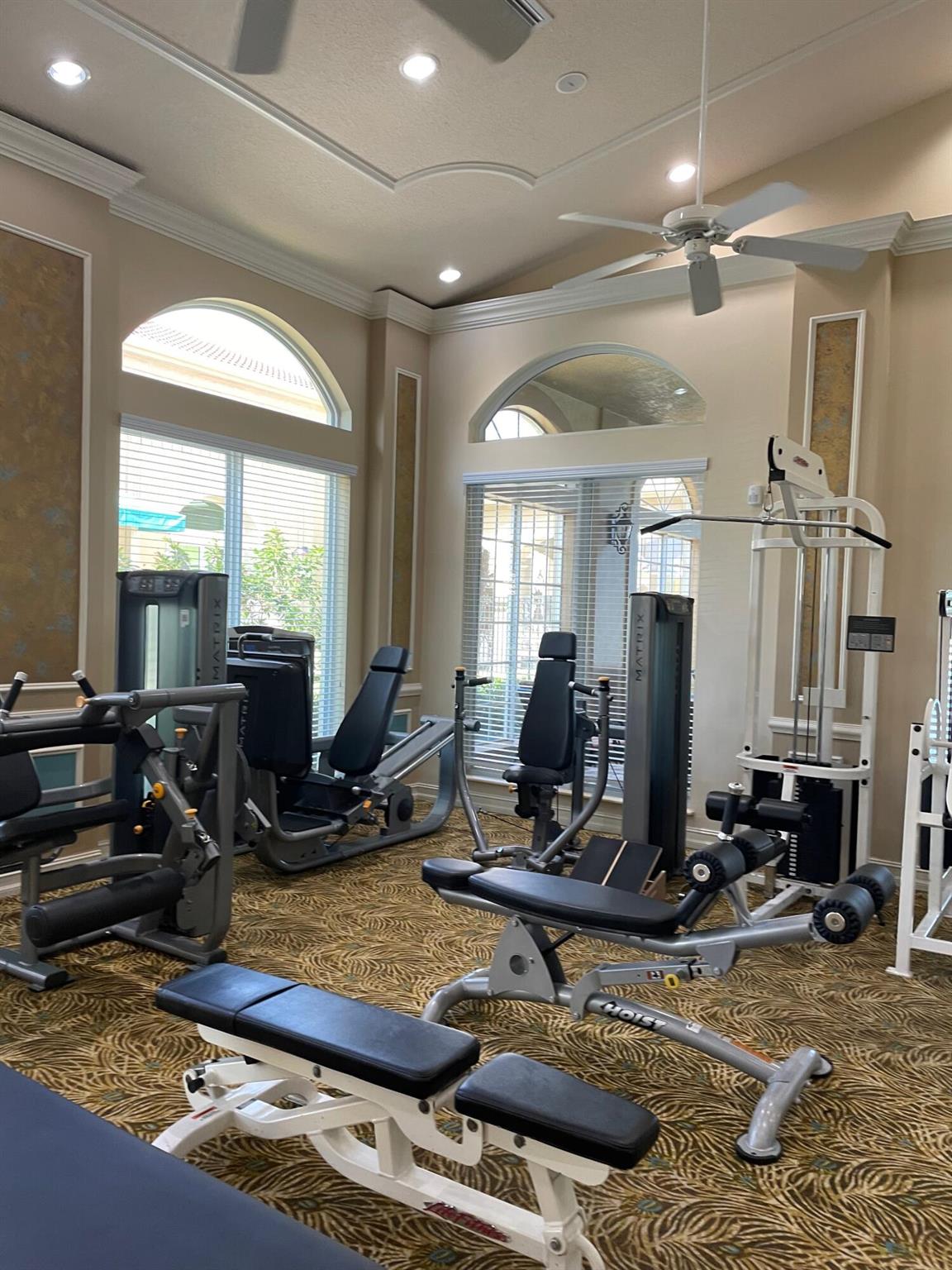 Cascade Lakes - Residential Lease