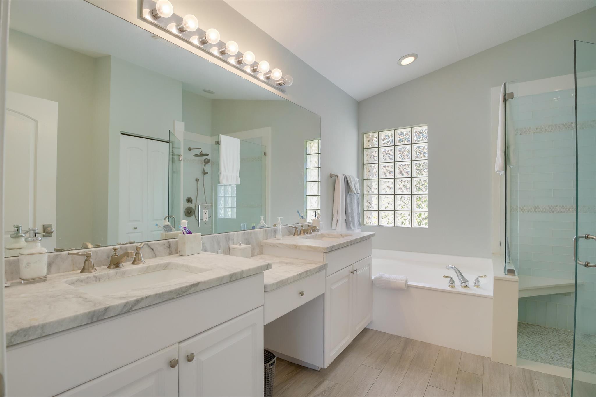 Cascade Lakes - Residential Lease