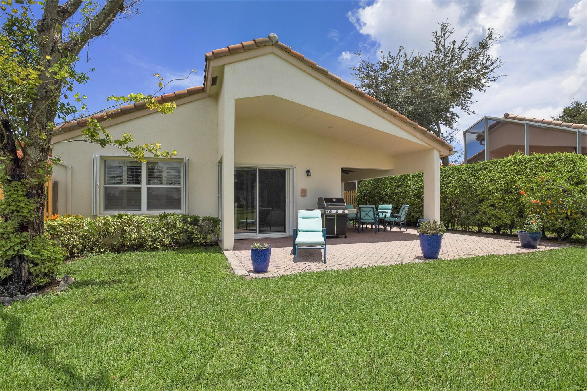 Cascade Lakes - Residential Lease