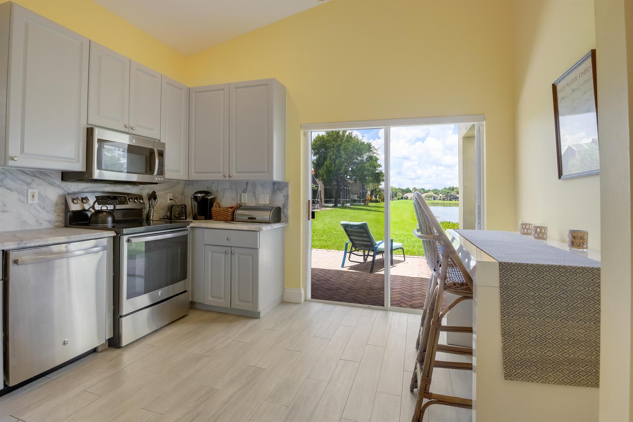 Cascade Lakes - Residential Lease