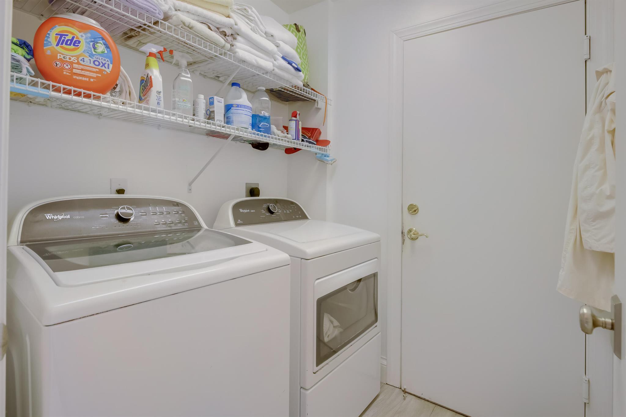 Cascade Lakes - Residential Lease