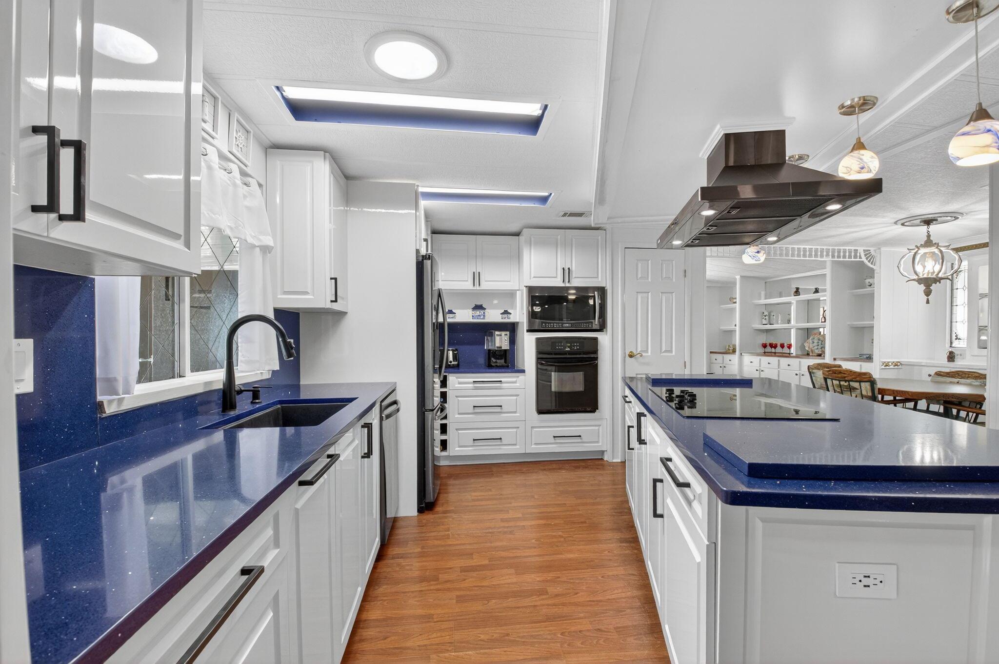 JAMAICA BAY MOBILE HOME C - Residential