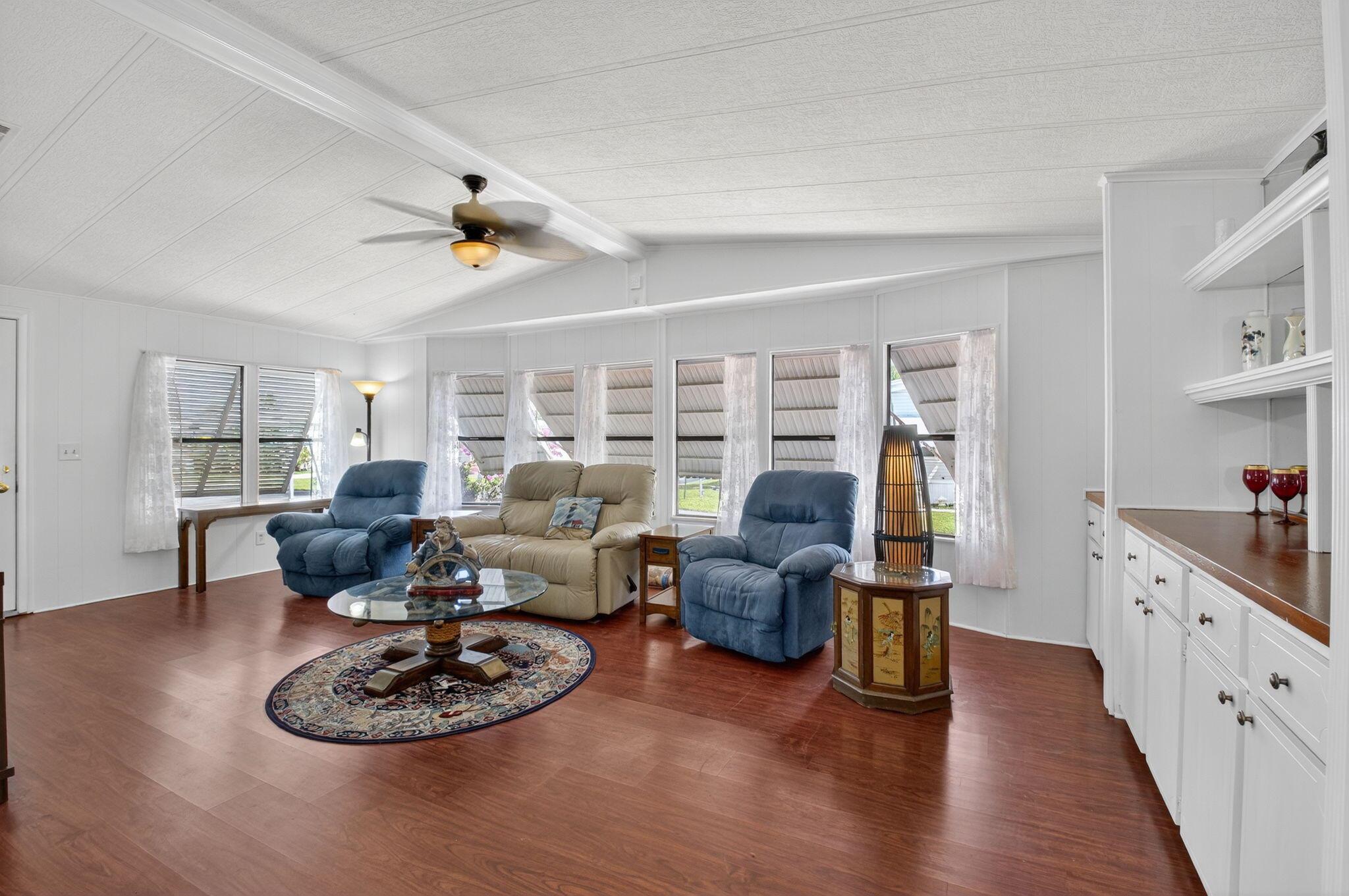 JAMAICA BAY MOBILE HOME C - Residential