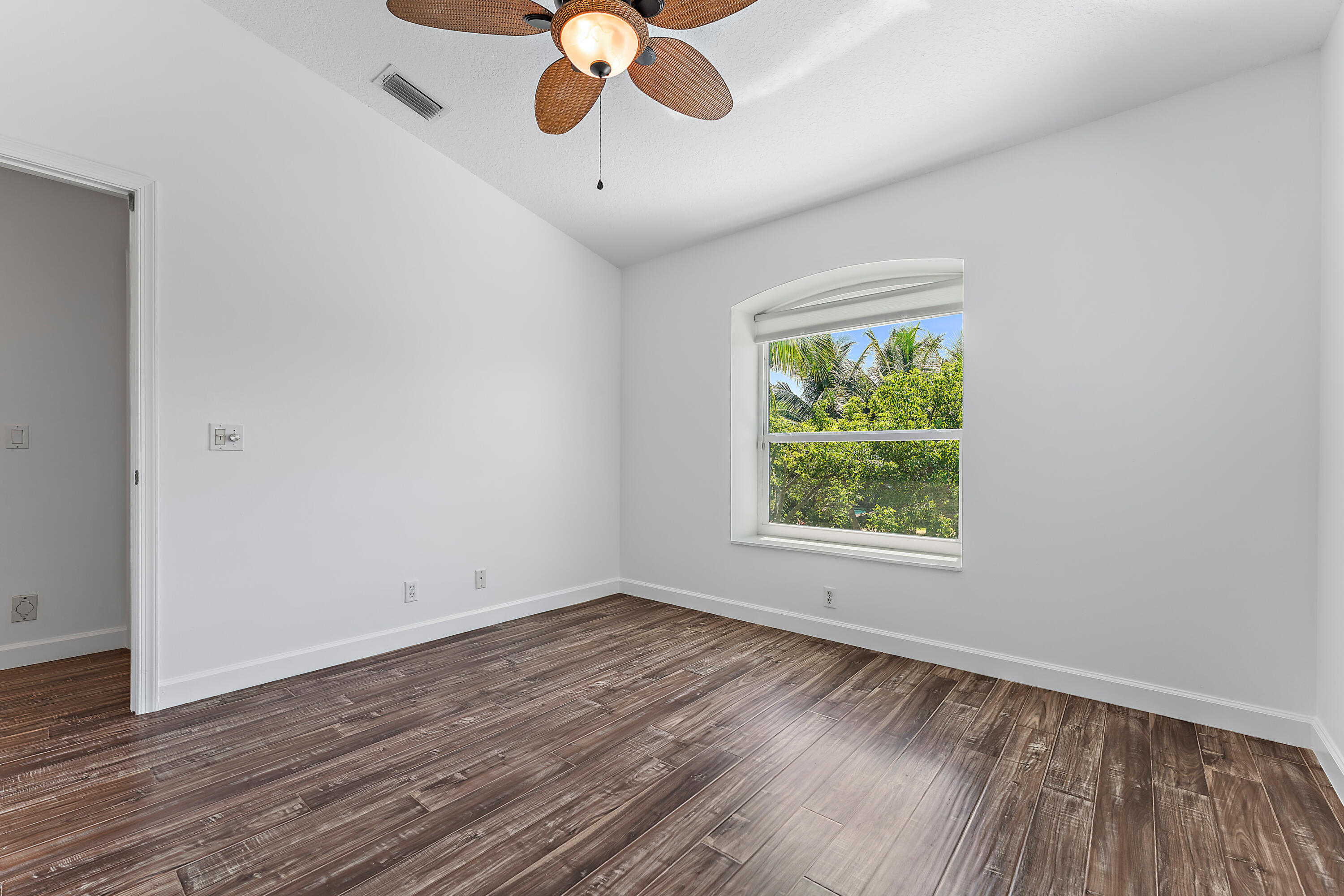 ROCKY POINT ESTATES - Residential