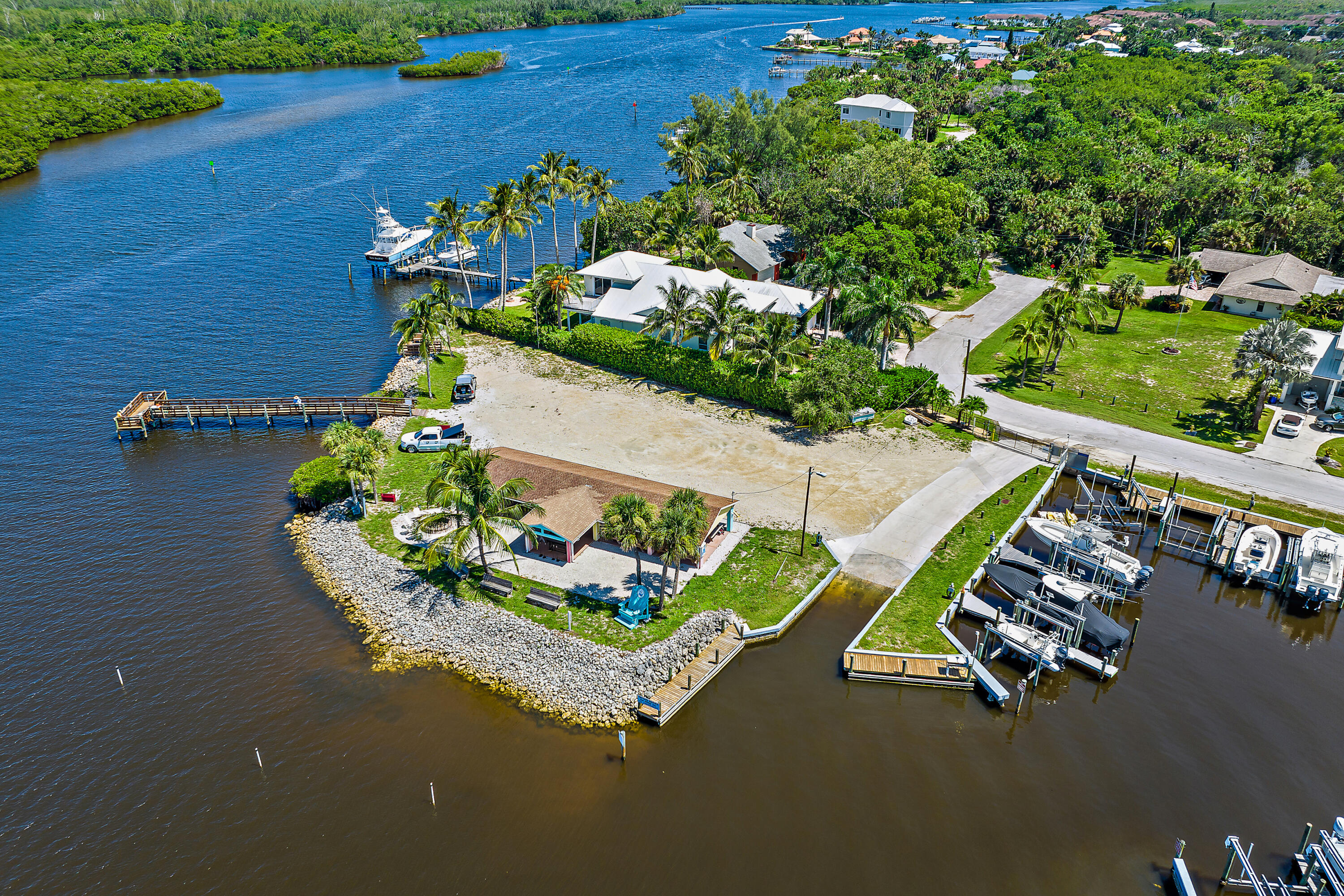 ROCKY POINT ESTATES - Residential