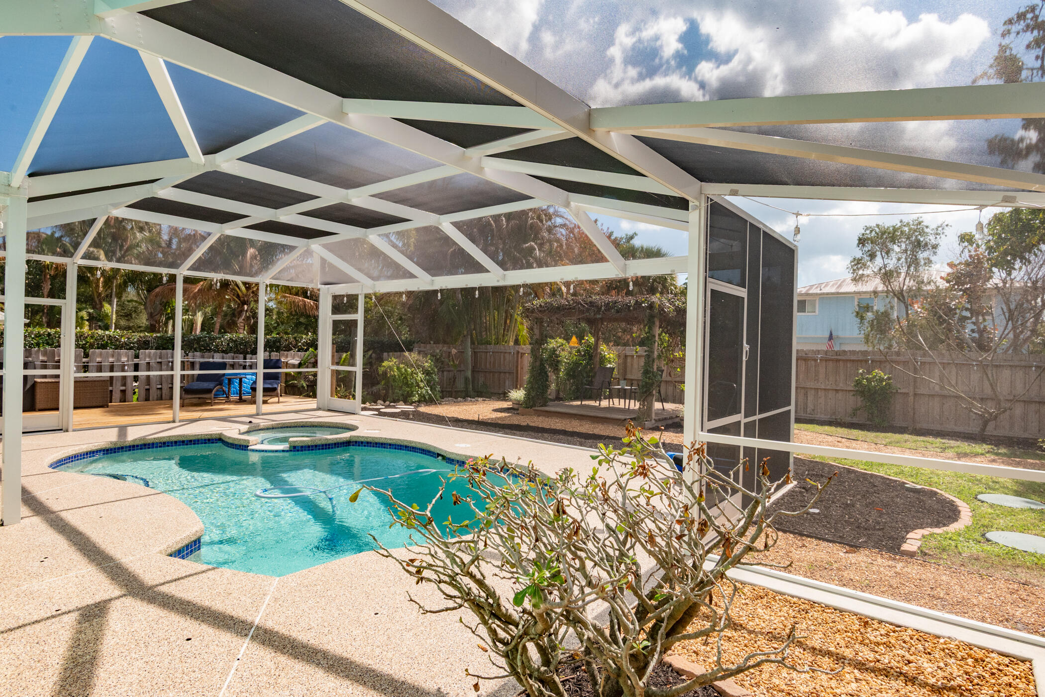 ROCKY POINT ESTATES - Residential