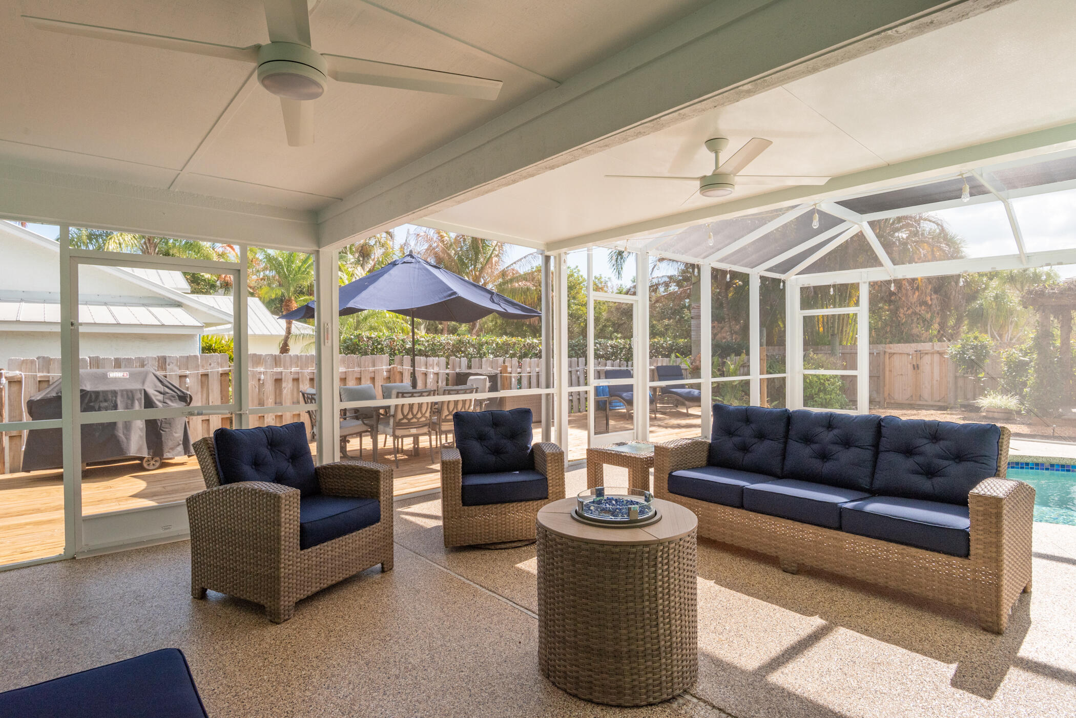 ROCKY POINT ESTATES - Residential