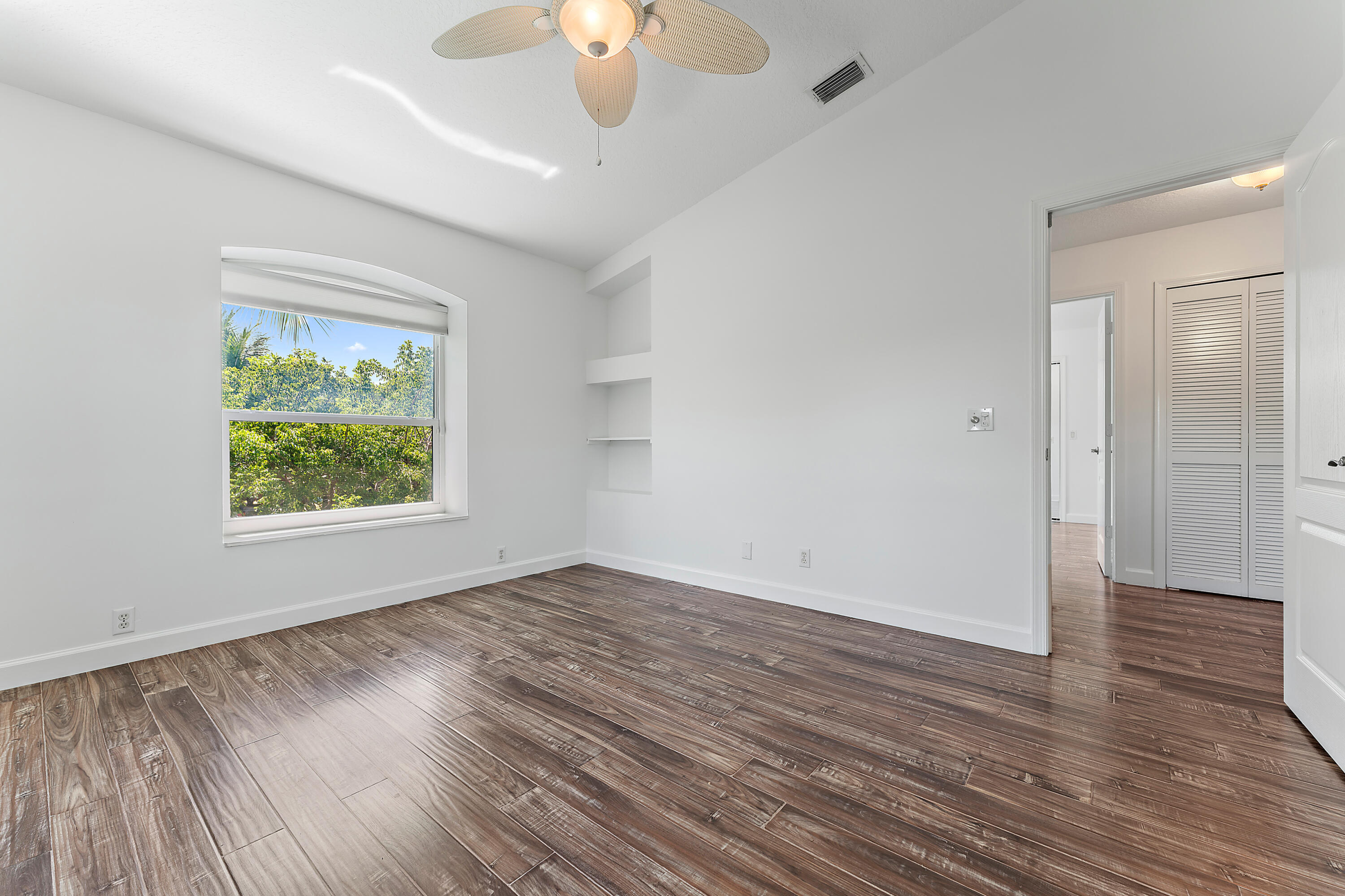 ROCKY POINT ESTATES - Residential