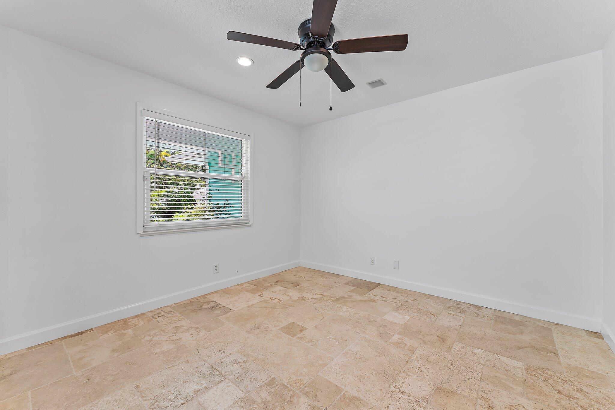 ROCKY POINT ESTATES - Residential