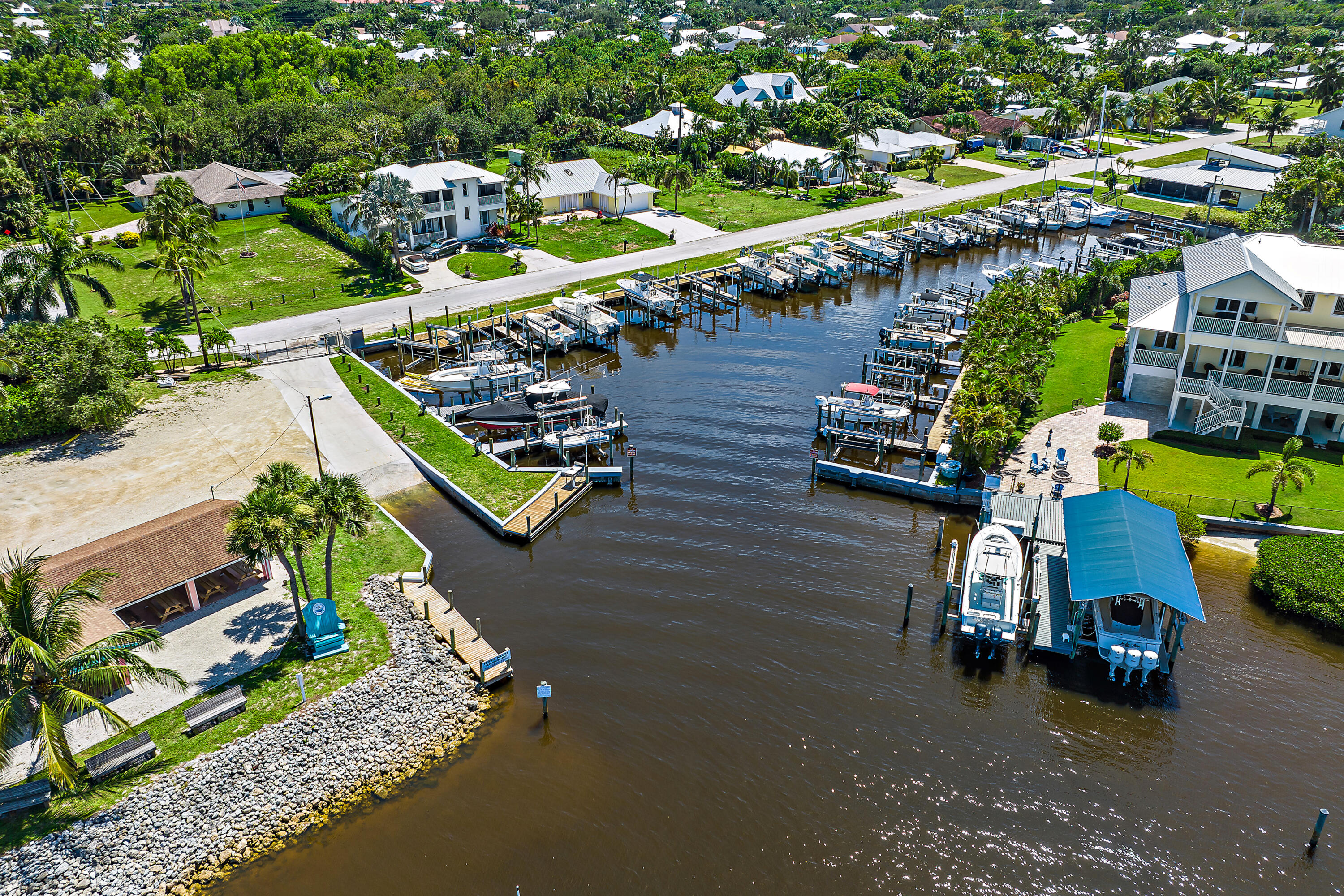 ROCKY POINT ESTATES - Residential