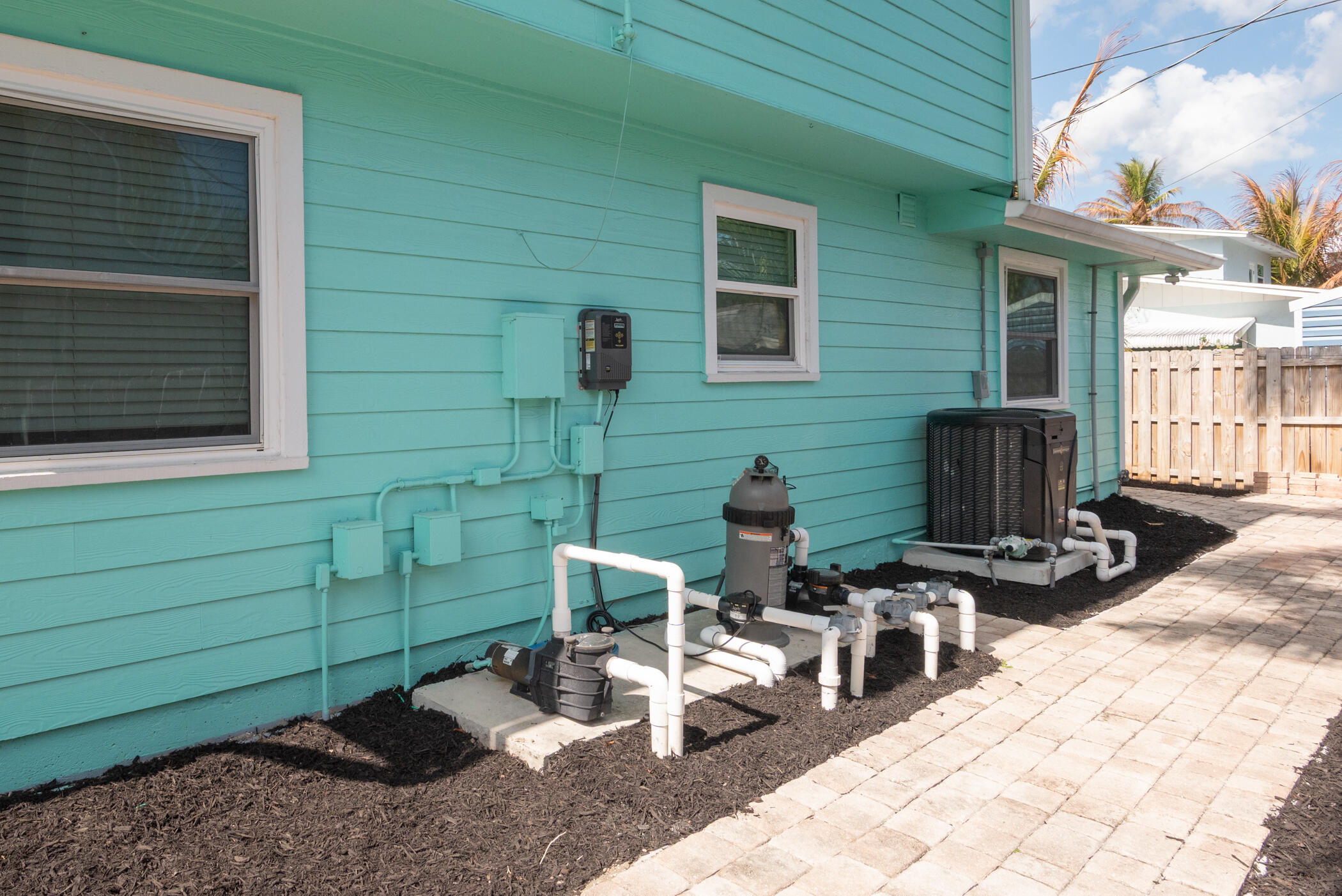 ROCKY POINT ESTATES - Residential