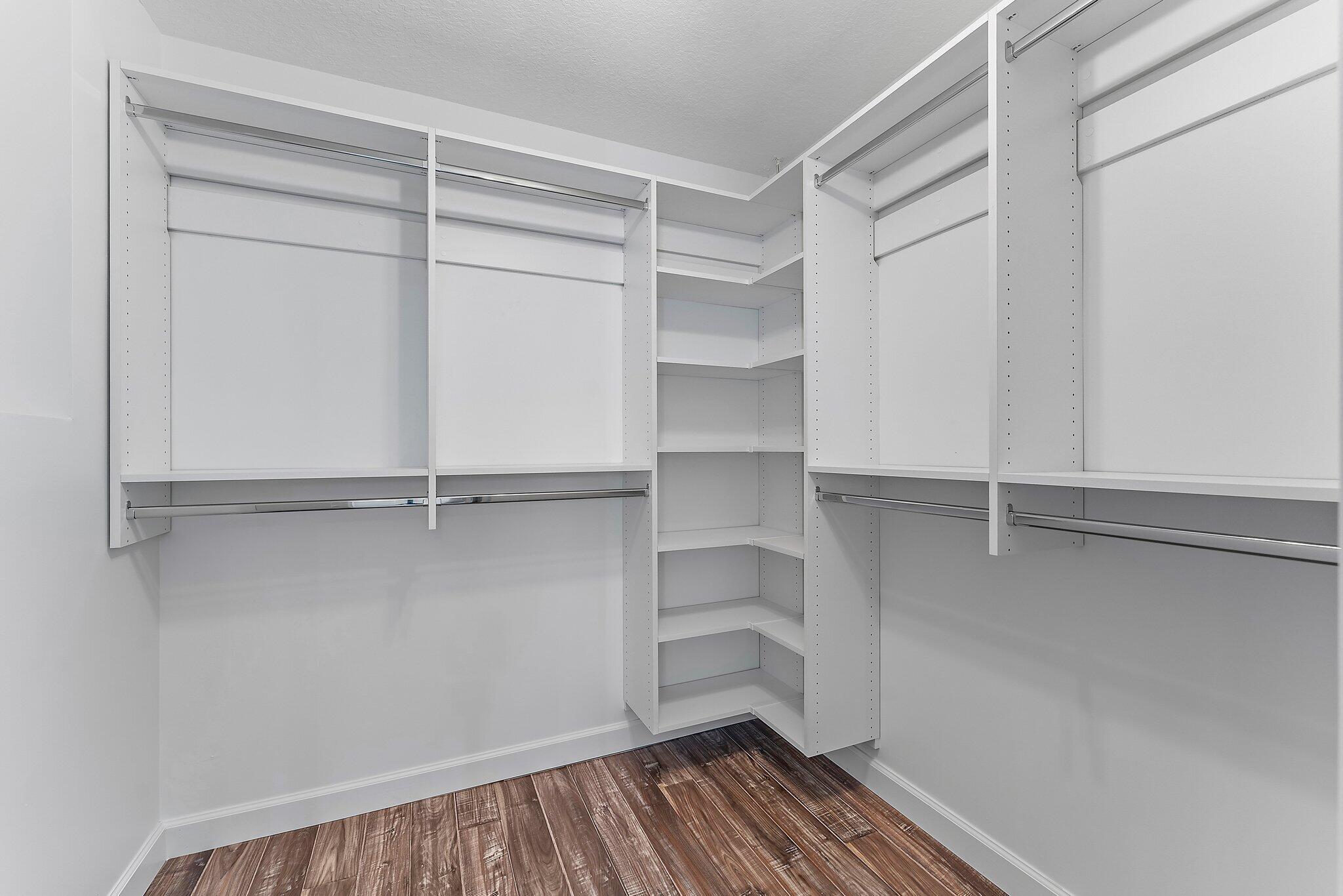 ROCKY POINT ESTATES - Residential