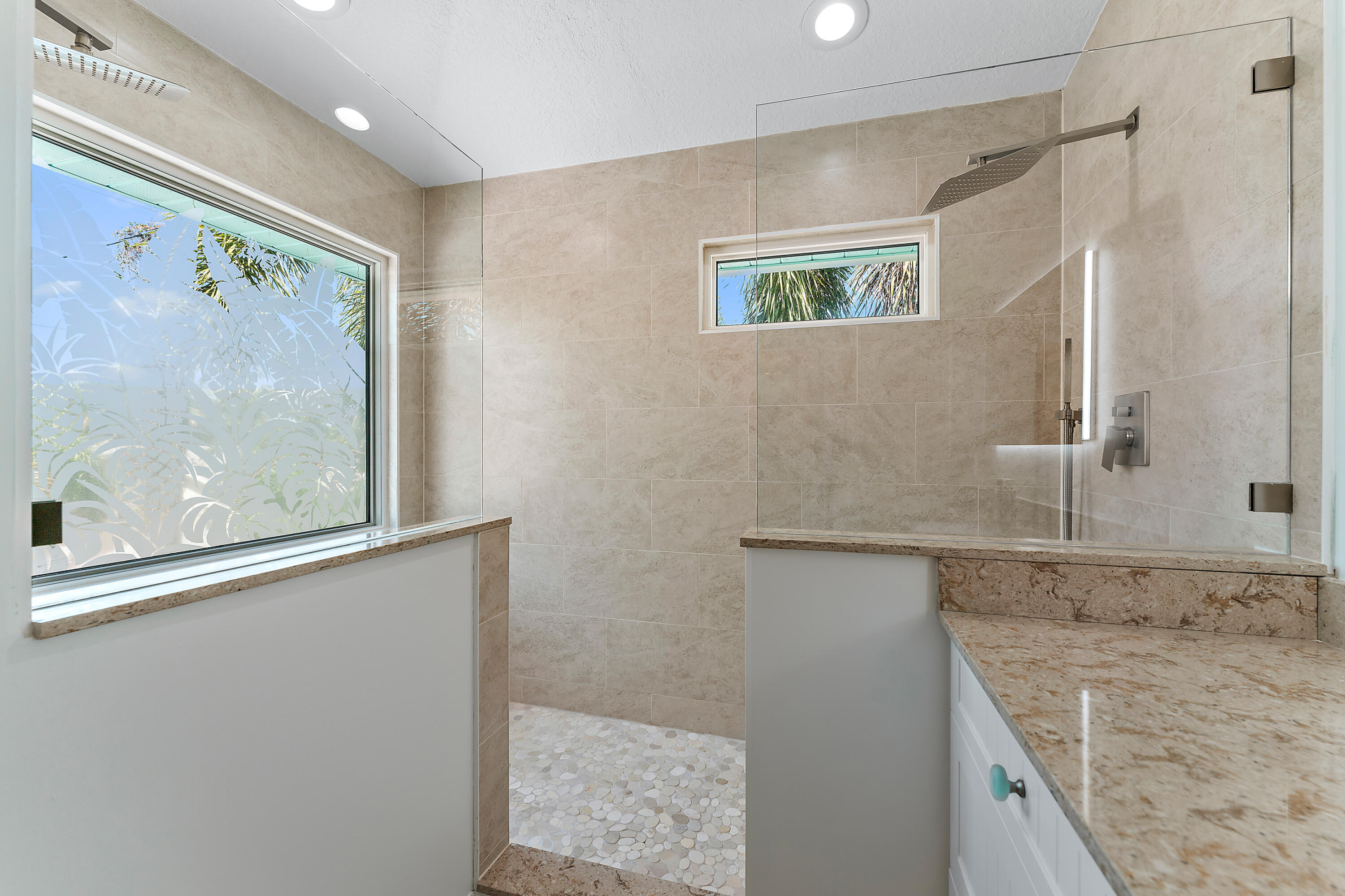 ROCKY POINT ESTATES - Residential