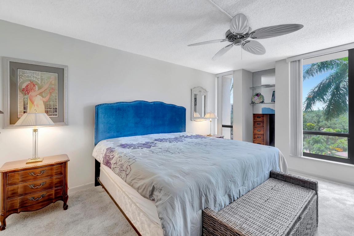 LAKEWOOD MIDRISE - Residential