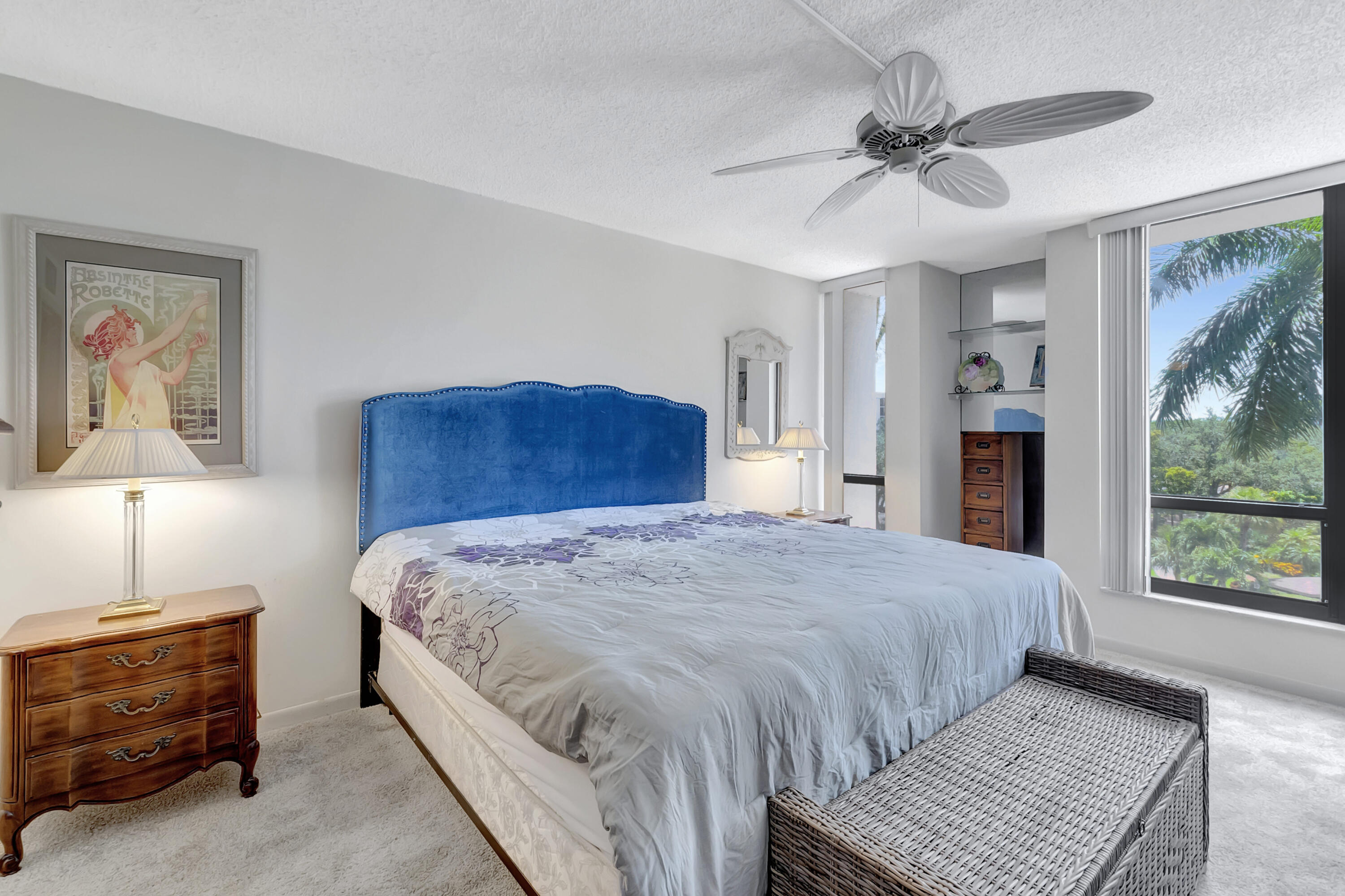 LAKEWOOD MIDRISE - Residential