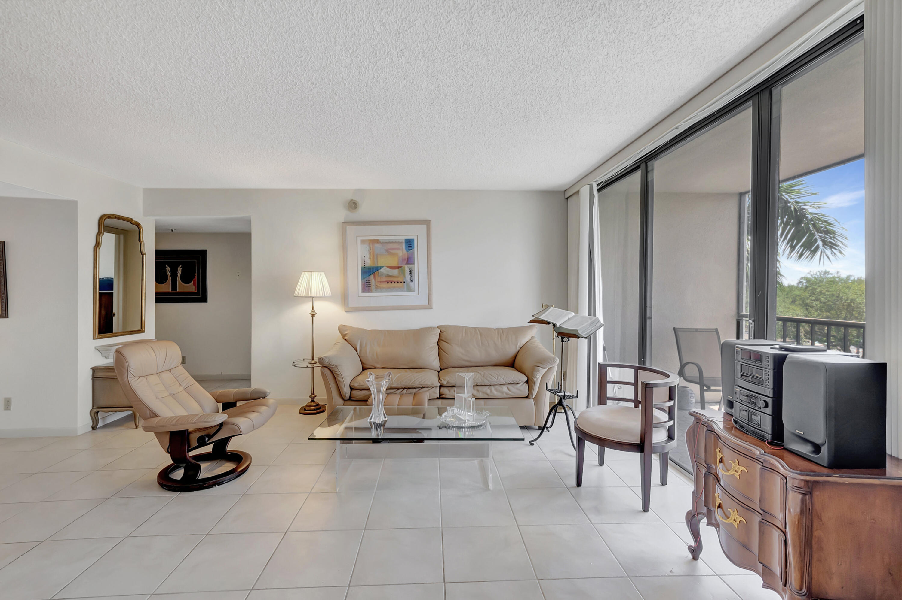 LAKEWOOD MIDRISE - Residential