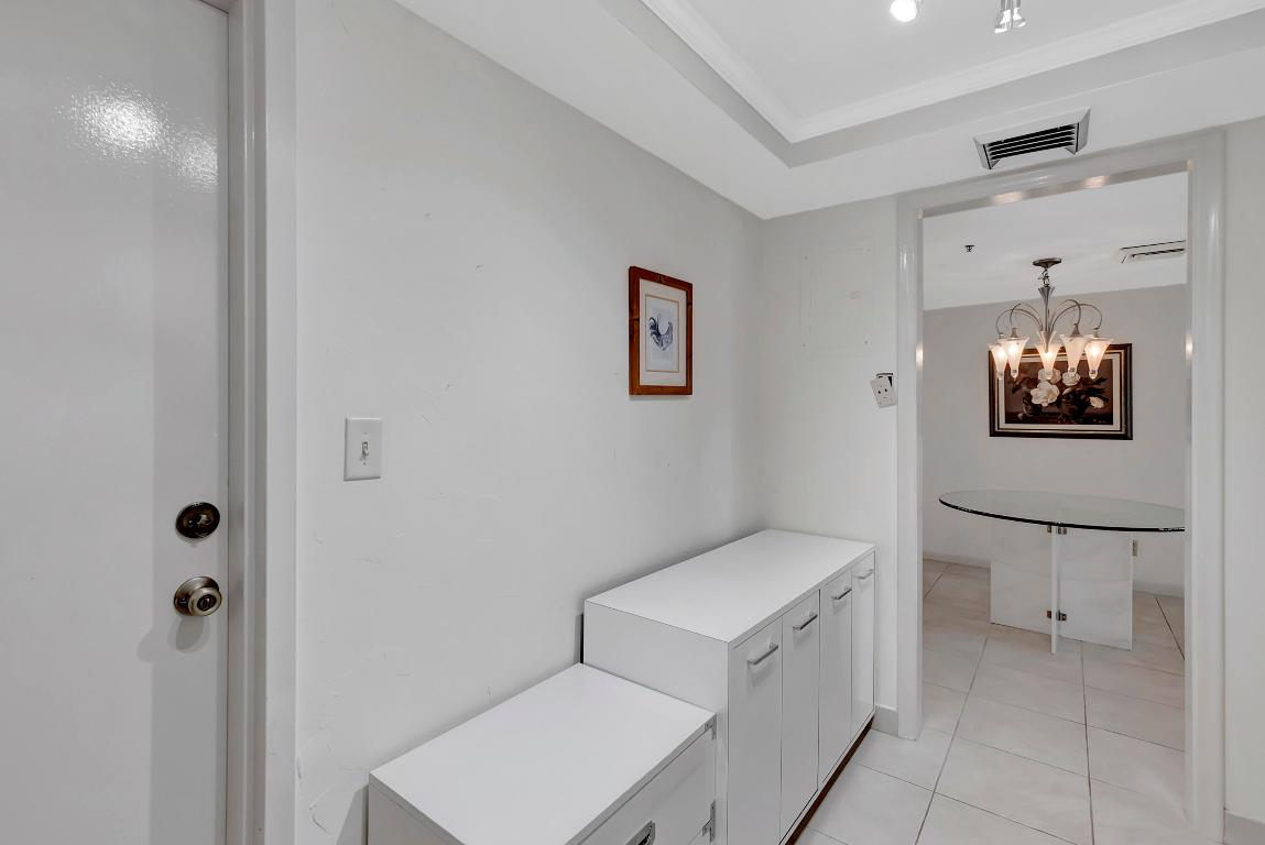 LAKEWOOD MIDRISE - Residential