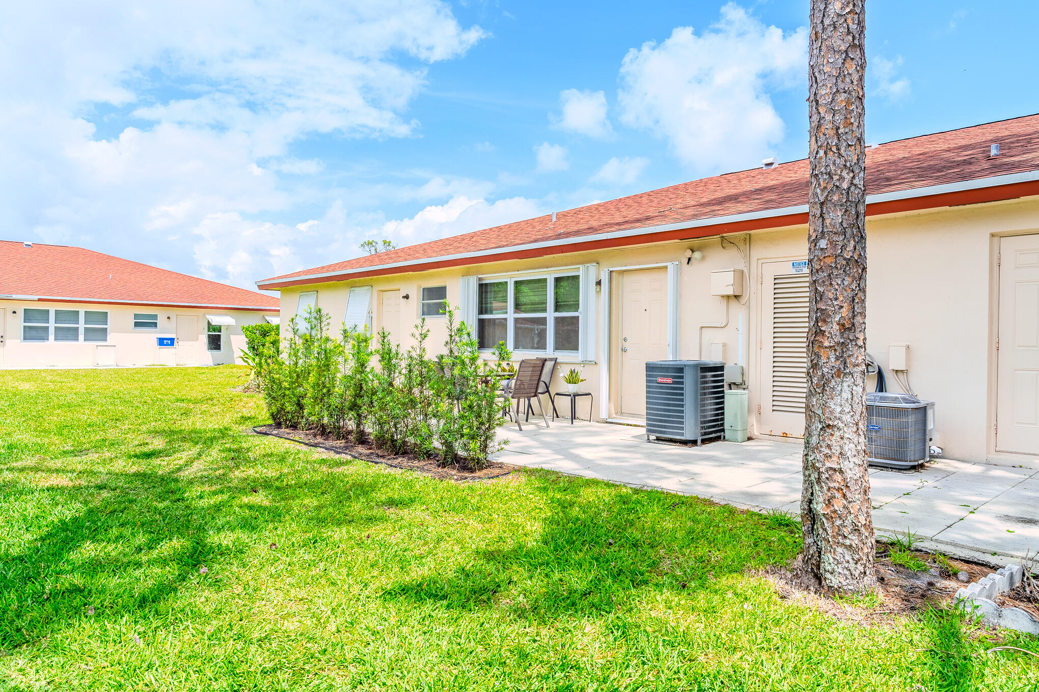 HIGH POINT OF DELRAY SEC 7 CONDO - Residential