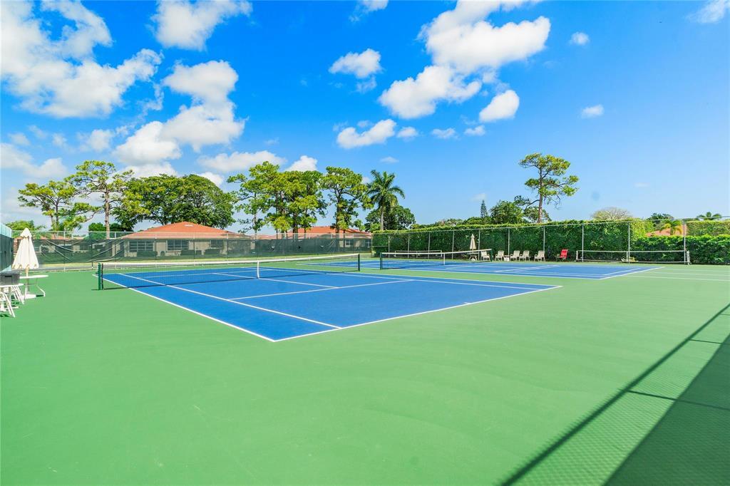 HIGH POINT OF DELRAY SEC 7 CONDO - Residential