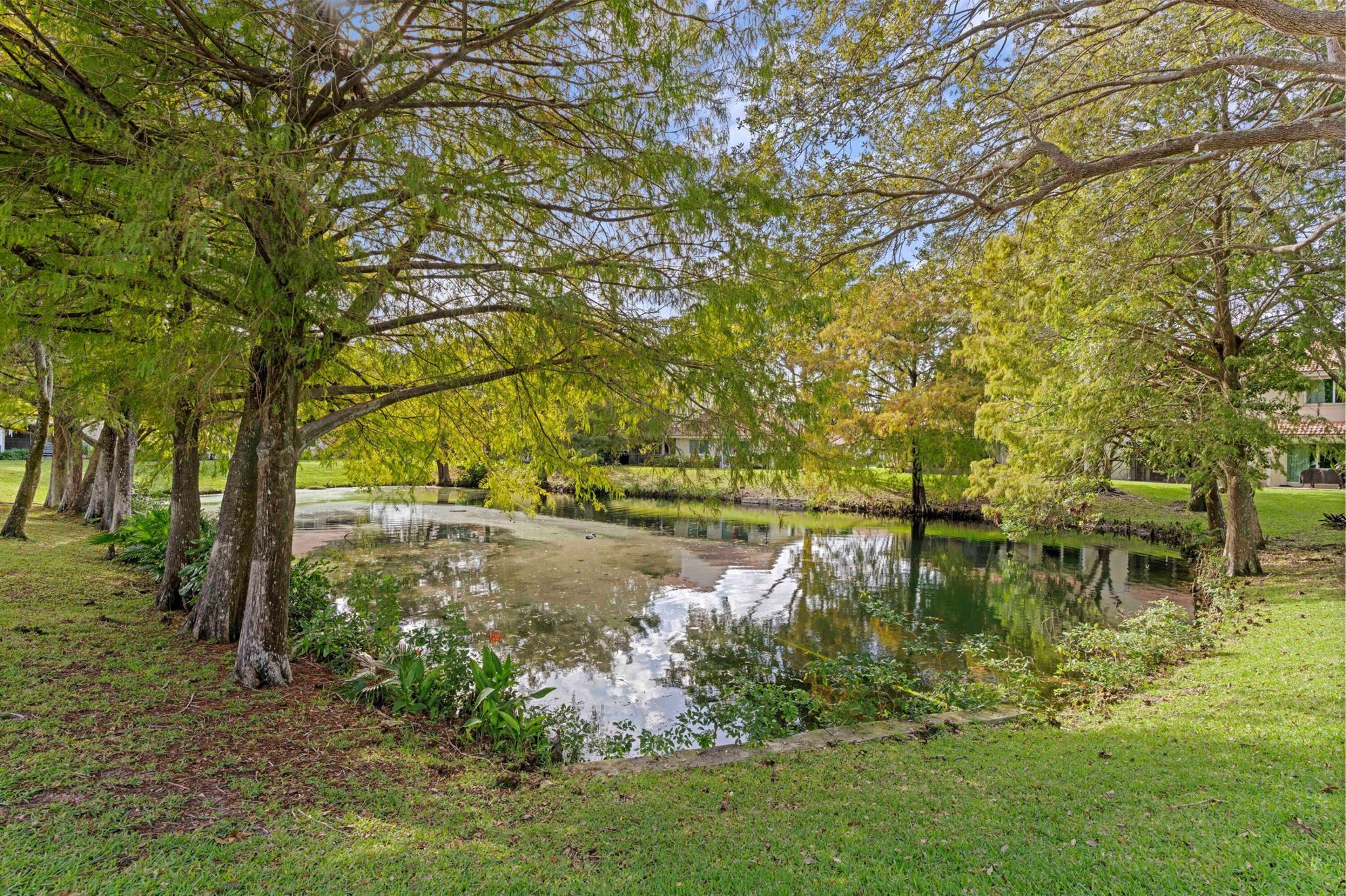 BOCA WALK - Residential