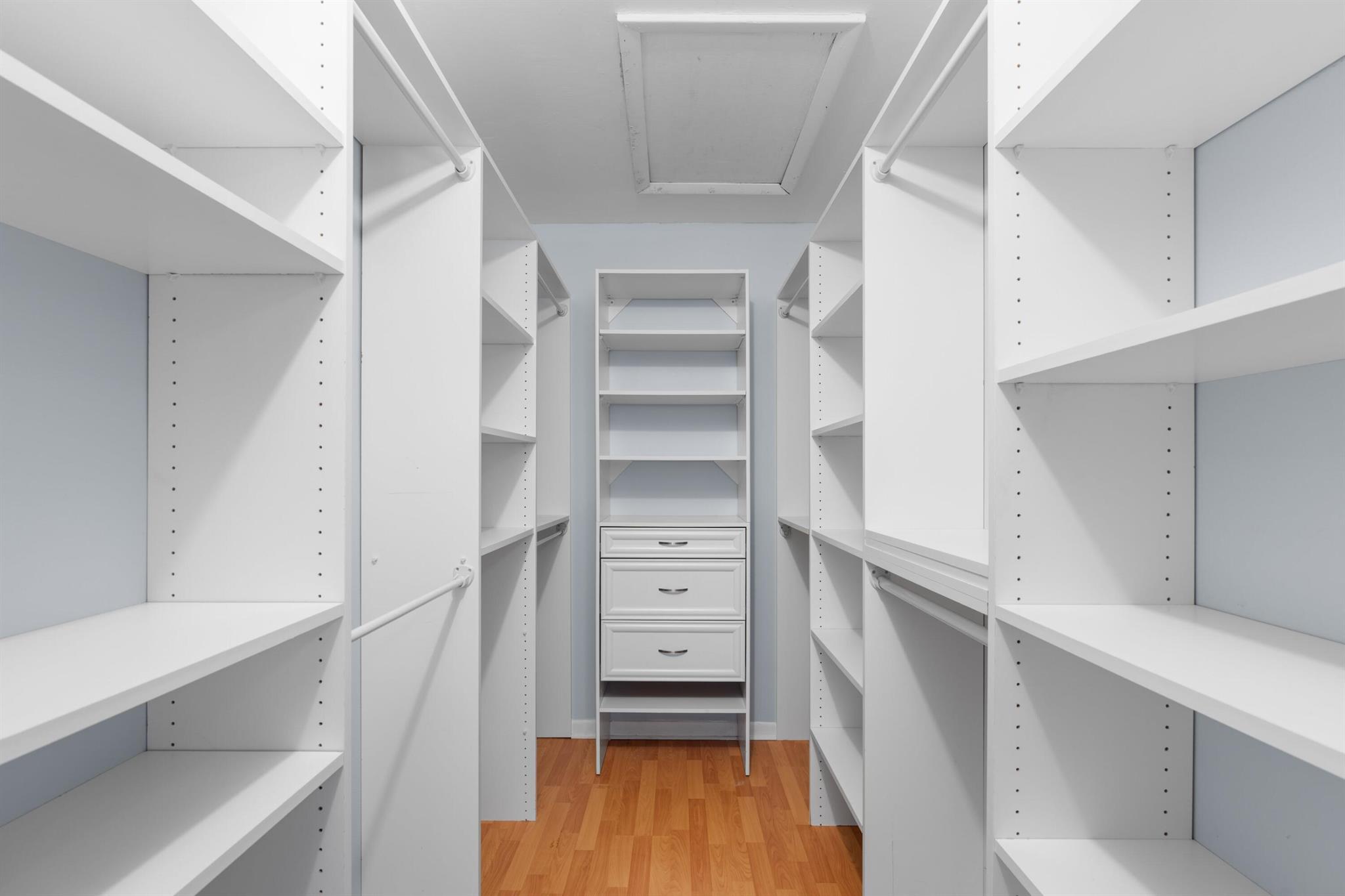 BOCA WALK - Residential