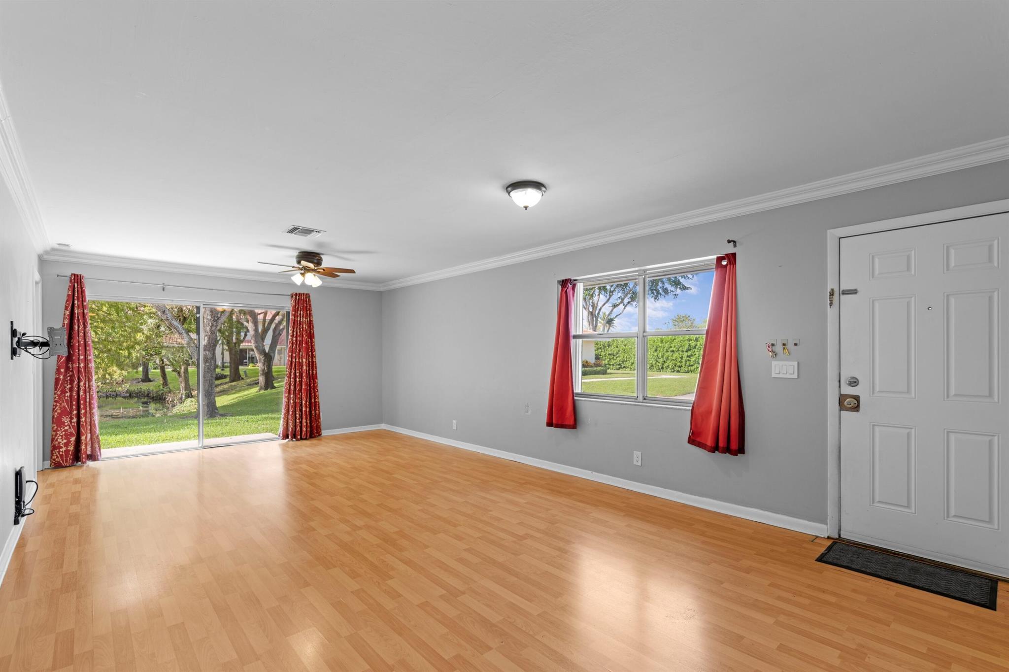 BOCA WALK - Residential