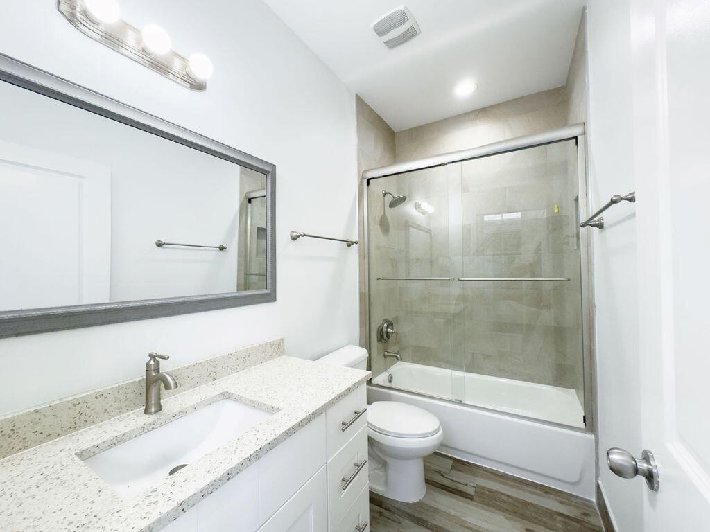 LAKE WORTH TOWN OF - Residential Lease