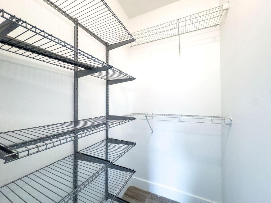 LAKE WORTH TOWN OF - Residential Lease