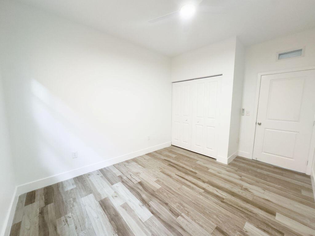 LAKE WORTH TOWN OF - Residential Lease