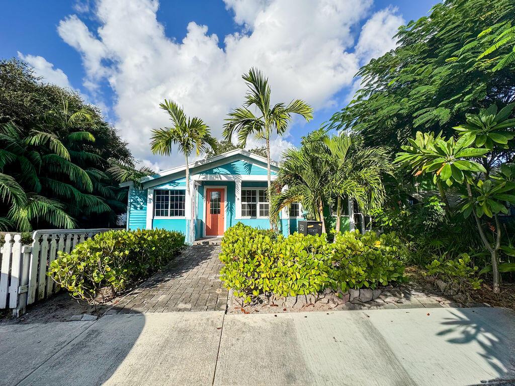 LAKE WORTH TOWN OF - Residential Lease