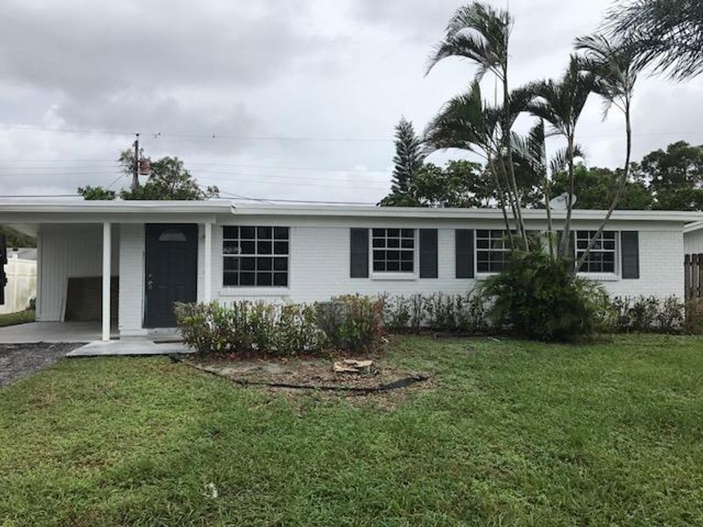 Photo of 3819 Dunes Road, Palm Beach Gardens, FL 33410 (MLS # R10869742)