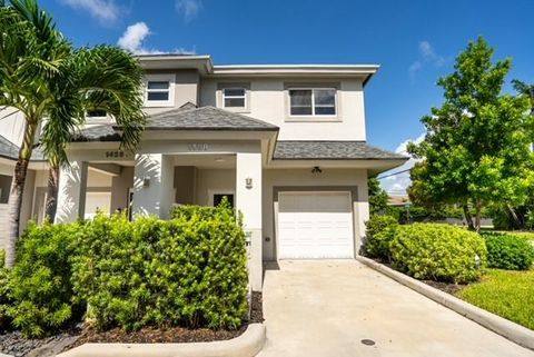 A home in Oakland Park